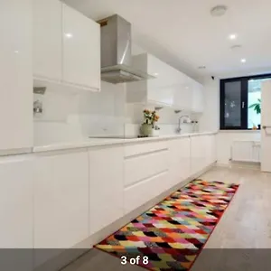 Сasa de vacaciones Newly Refurbished - Entire 4 Bedroom Private House With Kitchen, Living & Private Garden - 1 Cape House London, Within 30 Mins From London, Bridge & Canary Wharf, Londres